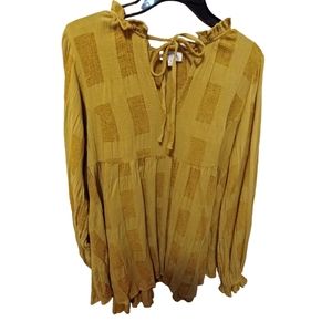 Umgee Goldenrod chenille womens medium tunic blouse